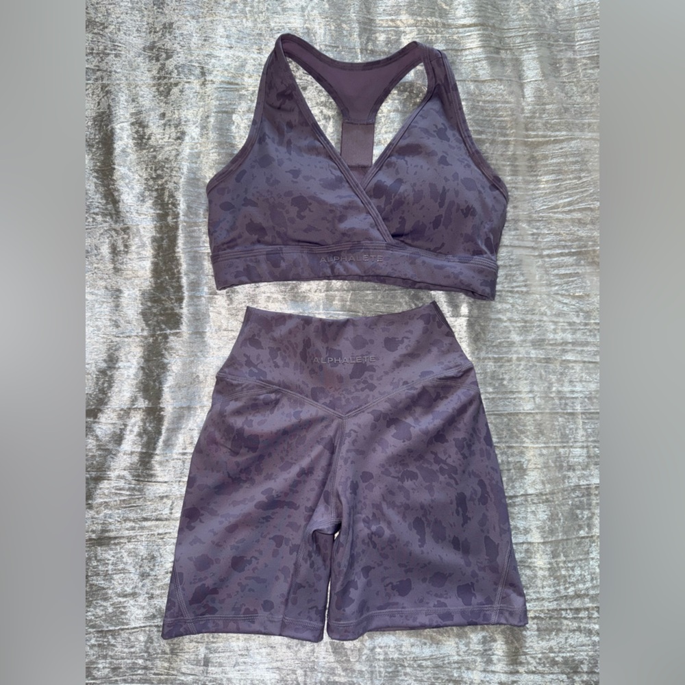 Alphalete Surface Wrap Bra (S) and Surface Power Shorts (XS) - Misty Lilac